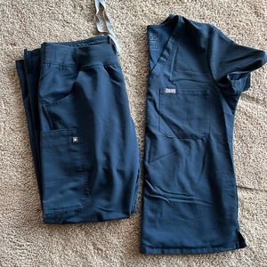 Figs scrubs. Dark harbor limited edition color. Size S top, M bottoms.